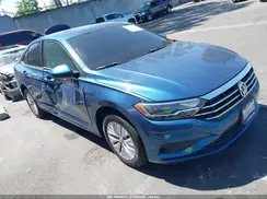 3VWC57BU1LM083251 2020 VOLKSWAGEN JETTA