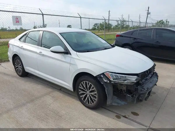 3VWC57BU1MM003724 2021 VOLKSWAGEN JETTA - Image 1