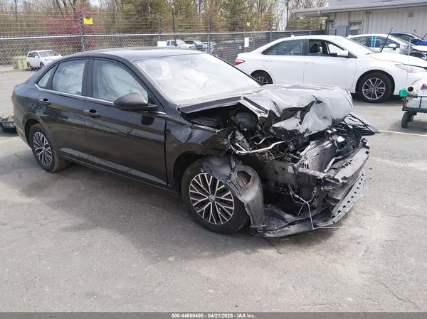 3VWC57BU1MM025724 2021 VOLKSWAGEN JETTA - Image 1