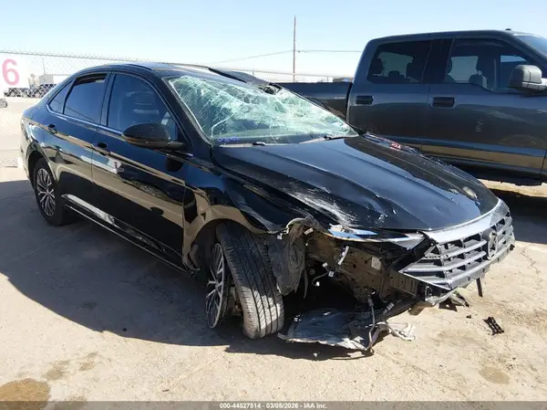 3VWC57BU1MM038215 2021 VOLKSWAGEN JETTA - Image 1