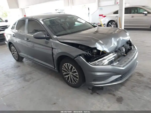 3VWC57BU1MM088001 2021 VOLKSWAGEN JETTA - Image 1