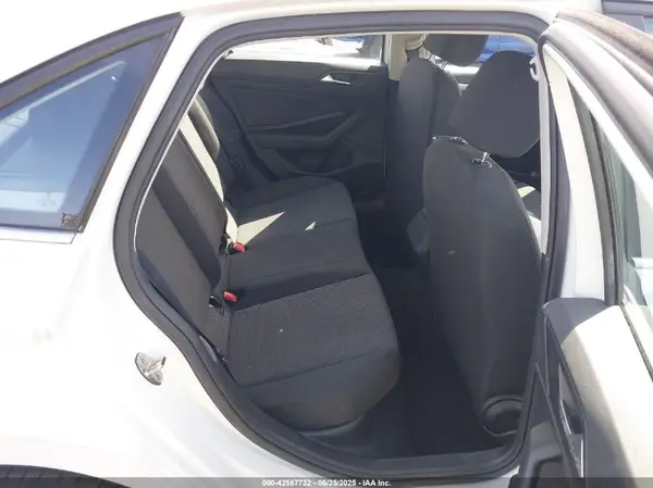 3VWC57BU2KM043145 2019 VOLKSWAGEN JETTA - Image 8