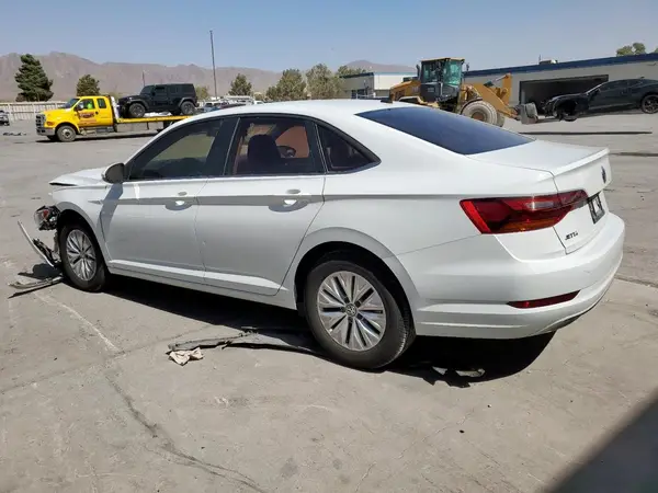 3VWC57BU2KM046658 2019 VOLKSWAGEN JETTA - Image 2