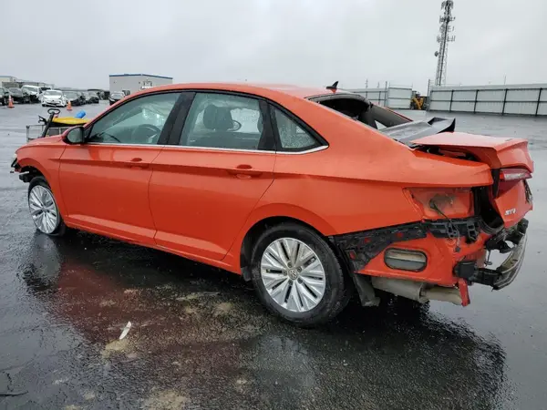 3VWC57BU2KM065971 2019 VOLKSWAGEN JETTA - Image 2