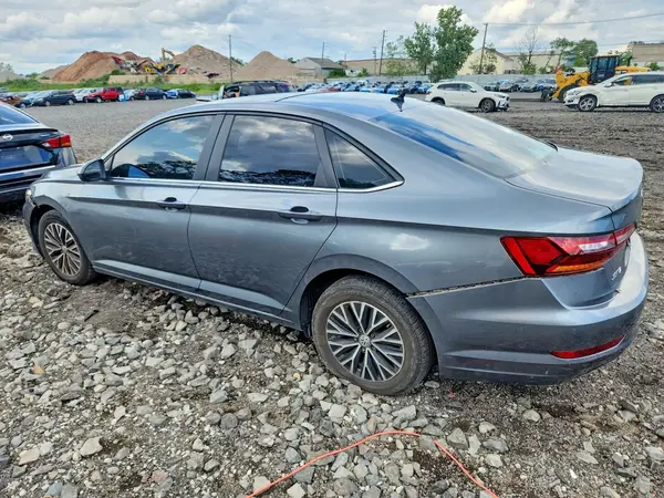 3VWC57BU2KM090594 2019 VOLKSWAGEN JETTA - Image 2
