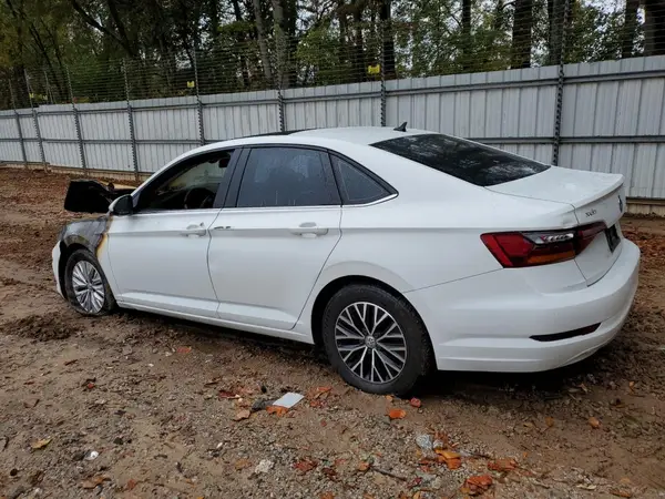 3VWC57BU2KM098484 2019 VOLKSWAGEN JETTA - Image 2