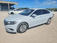 3VWC57BU2KM122203 2019 VOLKSWAGEN JETTA