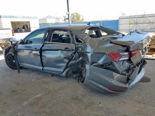 3VWC57BU2KM125540 2019 VOLKSWAGEN JETTA - Image 2
