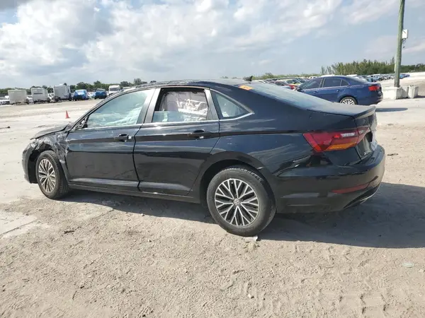 3VWC57BU2KM136845 2019 VOLKSWAGEN JETTA - Image 2