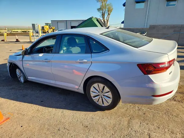 3VWC57BU2KM143228 2019 VOLKSWAGEN JETTA - Image 2