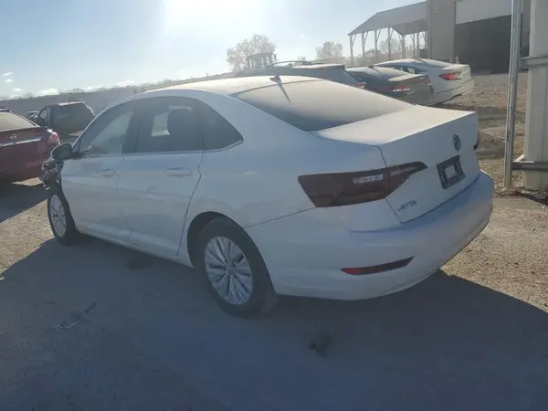 3VWC57BU2KM153712 2019 VOLKSWAGEN JETTA - Image 2