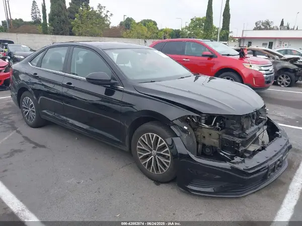 3VWC57BU2KM182627 2019 VOLKSWAGEN JETTA - Image 1
