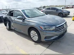 3VWC57BU2KM182871 2019 VOLKSWAGEN JETTA