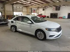 3VWC57BU2KM190310 2019 VOLKSWAGEN JETTA