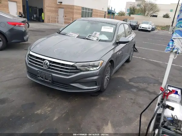 3VWC57BU2KM224231 2019 VOLKSWAGEN JETTA - Image 2