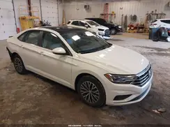 3VWC57BU2KM241143 2019 VOLKSWAGEN JETTA