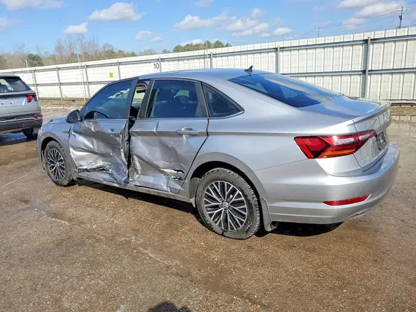 3VWC57BU2KM266799 2019 VOLKSWAGEN JETTA - Image 2