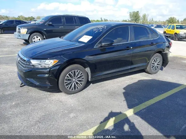 3VWC57BU2LM105029 2020 VOLKSWAGEN JETTA - Image 2