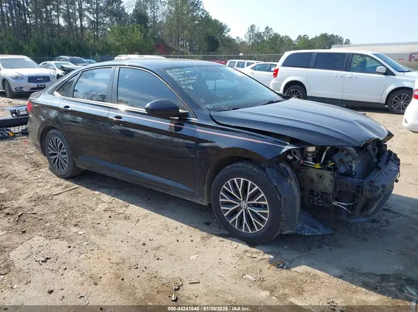 3VWC57BU2MM003506 2021 VOLKSWAGEN JETTA - Image 1