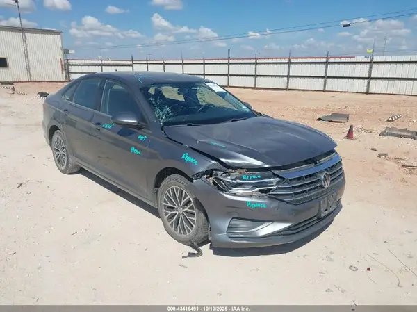 3VWC57BU2MM031127 2021 VOLKSWAGEN JETTA - Image 1