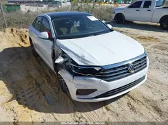 3VWC57BU2MM041978 2021 VOLKSWAGEN JETTA