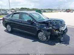 3VWC57BU3KM027570 2019 VOLKSWAGEN JETTA