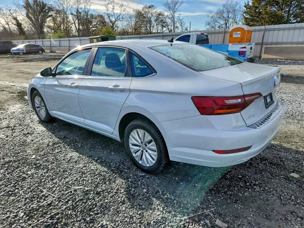 3VWC57BU3KM075361 2019 VOLKSWAGEN JETTA - Image 2
