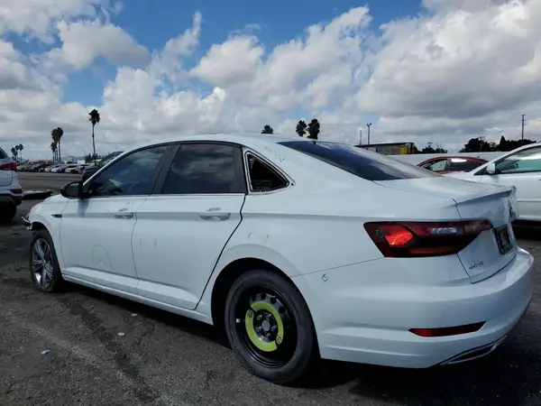3VWC57BU3KM109900 2019 VOLKSWAGEN JETTA - Image 2