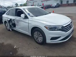 3VWC57BU3KM128334 2019 VOLKSWAGEN JETTA