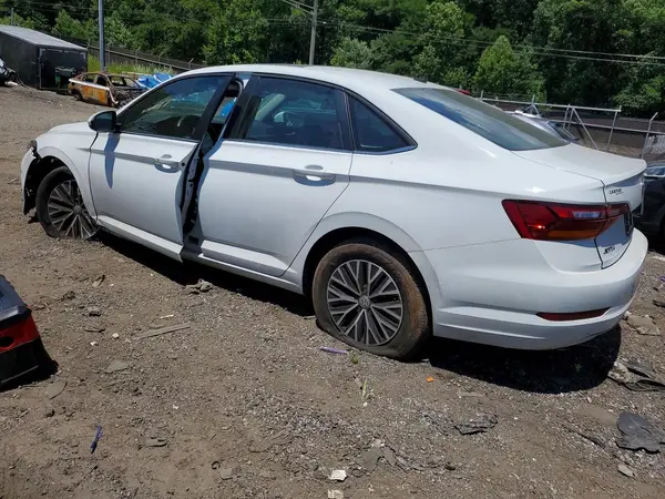 3VWC57BU3KM141570 2019 VOLKSWAGEN JETTA - Image 2
