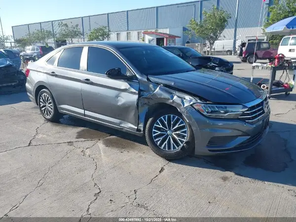 3VWC57BU3KM143867 2019 VOLKSWAGEN JETTA - Image 1