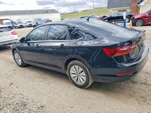 3VWC57BU3KM155114 2019 VOLKSWAGEN JETTA - Image 2