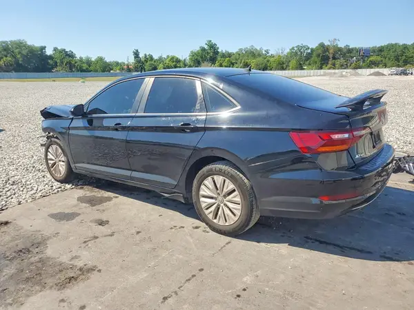3VWC57BU3KM155744 2019 VOLKSWAGEN JETTA - Image 2