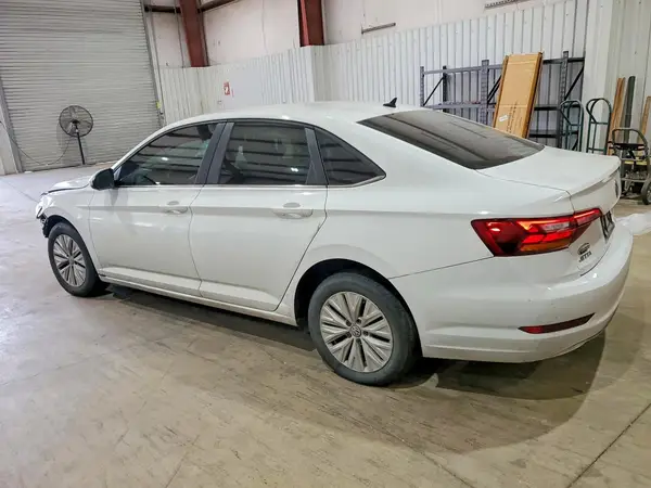 3VWC57BU3KM160426 2019 VOLKSWAGEN JETTA - Image 2