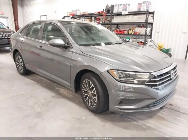 3VWC57BU3KM209687 2019 VOLKSWAGEN JETTA - Image 1