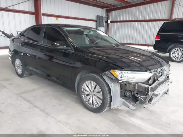 3VWC57BU3KM210483 2019 VOLKSWAGEN JETTA - Image 1