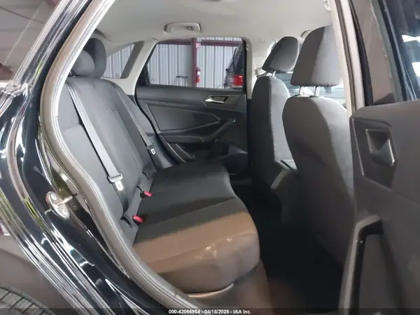 3VWC57BU3KM210483 2019 VOLKSWAGEN JETTA - Image 8