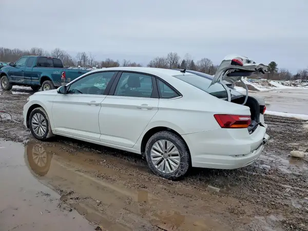 3VWC57BU3KM232435 2019 VOLKSWAGEN JETTA - Image 2