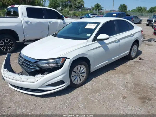 3VWC57BU3KM273289 2019 VOLKSWAGEN JETTA - Image 2