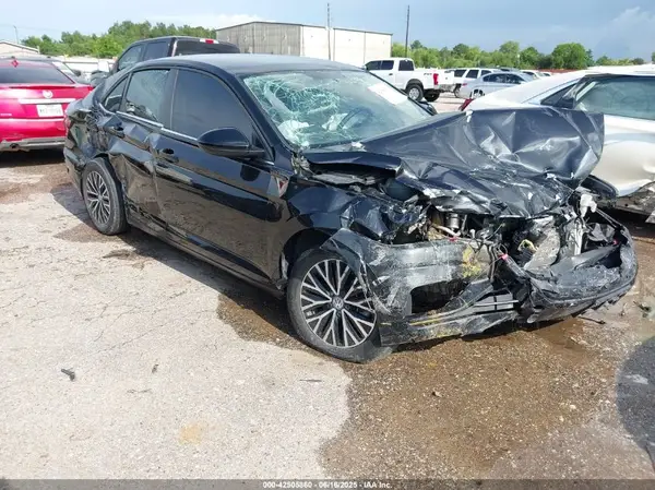 3VWC57BU3MM060961 2021 VOLKSWAGEN JETTA - Image 1