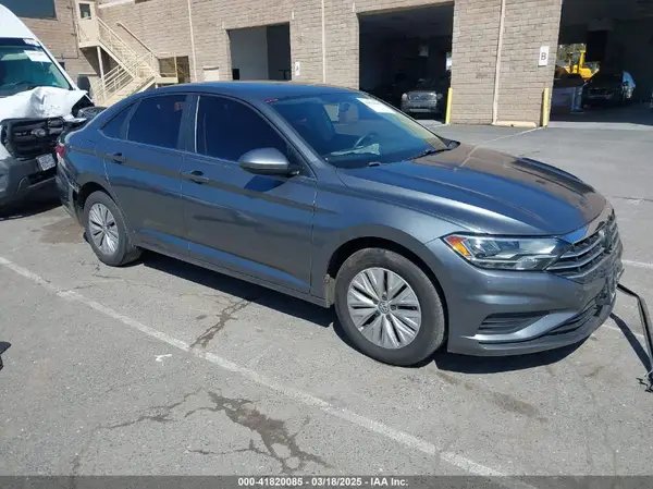 3VWC57BU4KM039422 2019 VOLKSWAGEN JETTA - Image 1