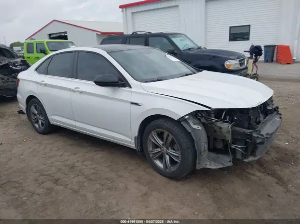 3VWC57BU4KM119528 2019 VOLKSWAGEN JETTA - Image 1