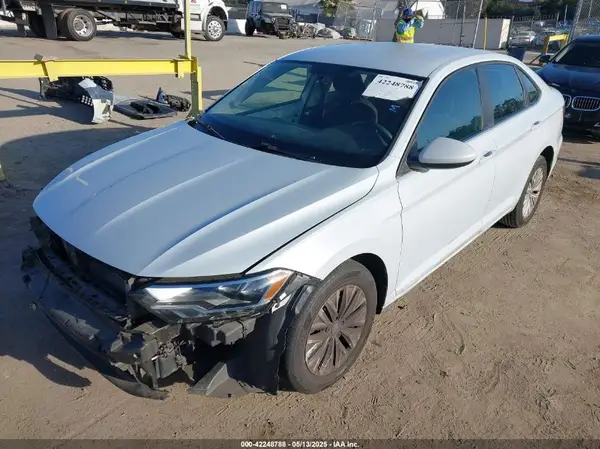 3VWC57BU4KM129413 2019 VOLKSWAGEN JETTA - Image 2