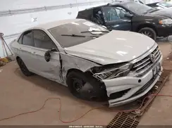 3VWC57BU4KM143988 2019 VOLKSWAGEN JETTA