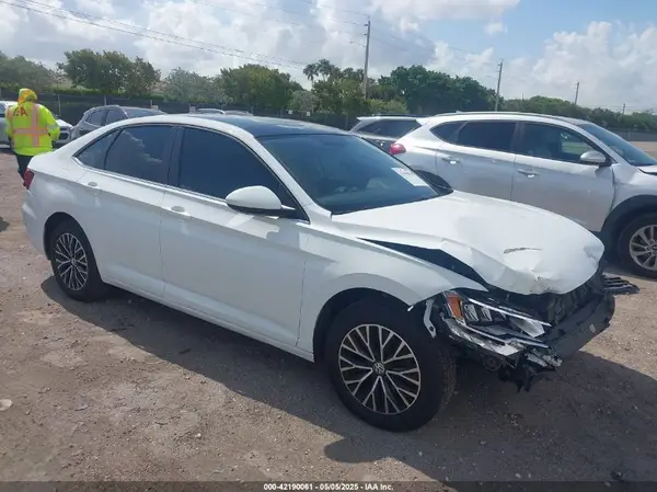 3VWC57BU4KM201713 2019 VOLKSWAGEN JETTA - Image 1