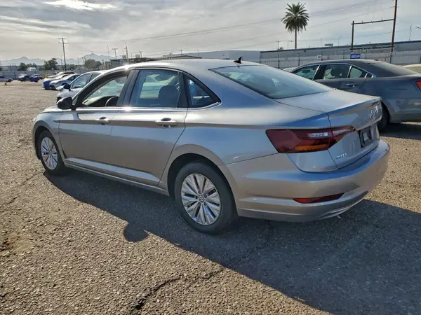3VWC57BU4KM212162 2019 VOLKSWAGEN JETTA - Image 2