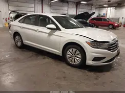 3VWC57BU4KM249194 2019 VOLKSWAGEN JETTA