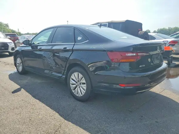 3VWC57BU4KM257733 2019 VOLKSWAGEN JETTA - Image 2