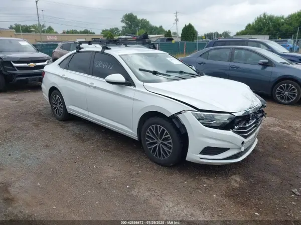 3VWC57BU4MM002129 2021 VOLKSWAGEN JETTA - Image 1