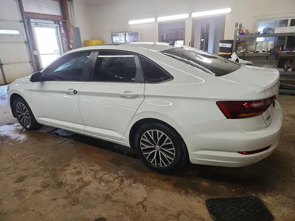 3VWC57BU5KM017770 2019 VOLKSWAGEN JETTA - Image 2
